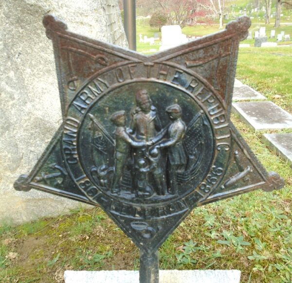 HAMILTON-SLEIGHT POST G.A.R. MEMORIAL EMBLEM