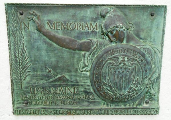 POUGHKEEPSIE U.S.S. MAINE WAR MEMORIAL PLAQUE