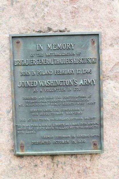 IN MEMORY OF BRIG GEN THADDEUS KOSCIUSZKO MEMORIAL PLAQUE