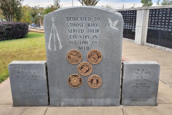 NACOGDOCHES COUNTY WAR VETERANS MEMORIAL