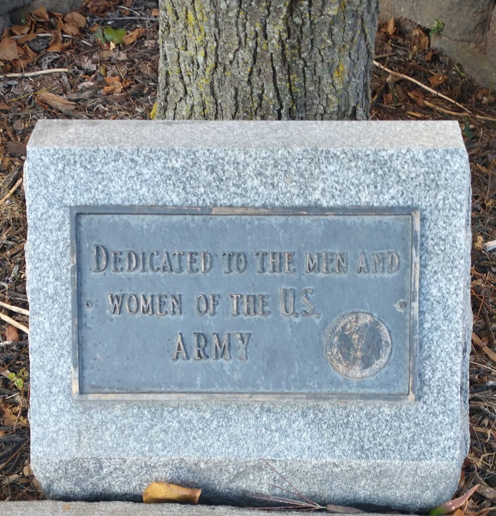 WOODSFIELD U.S. ARMY MEMORIAL TREE PLAQUE