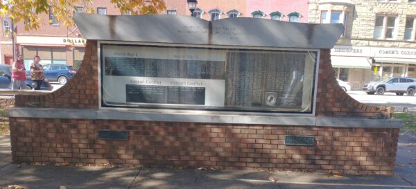 DEDICATED TO ALL VETERANS FROM THE RUSSELL FAMILY MEMORIAL BACK