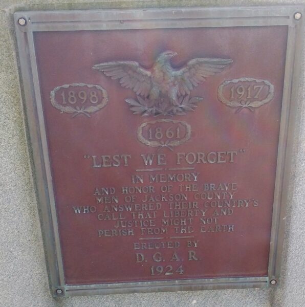JACKSON COUNTY “LEST WE FORGET” WAR MEMORIAL PLAQUE