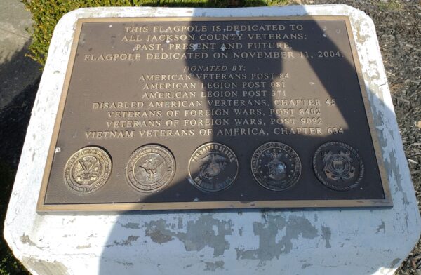 JACKSON COUNTY, OH VETERANS MEMORIAL FLAGPOLE PLAQUE