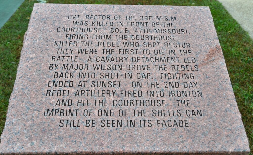 BATTLE OF PILOT KNOB WAR MEMORIAL TOP STONE