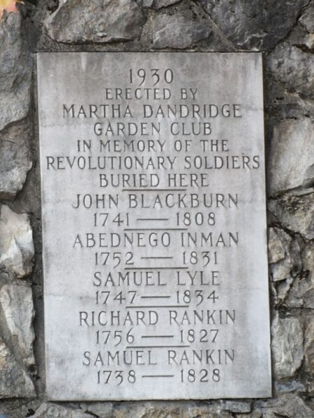 IN MEMORY OF REVOLUTIONARY SOLDIERS MEMORIAL STONE