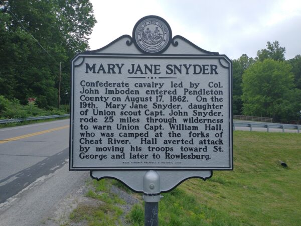 MARY JANE SNYDER WAR MEMORIAL MARKER