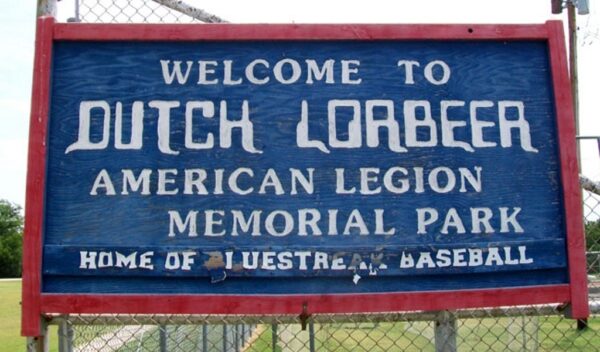DUTCH LORBEER AMERICAN LEGION MEMORIAL PARK MARKER