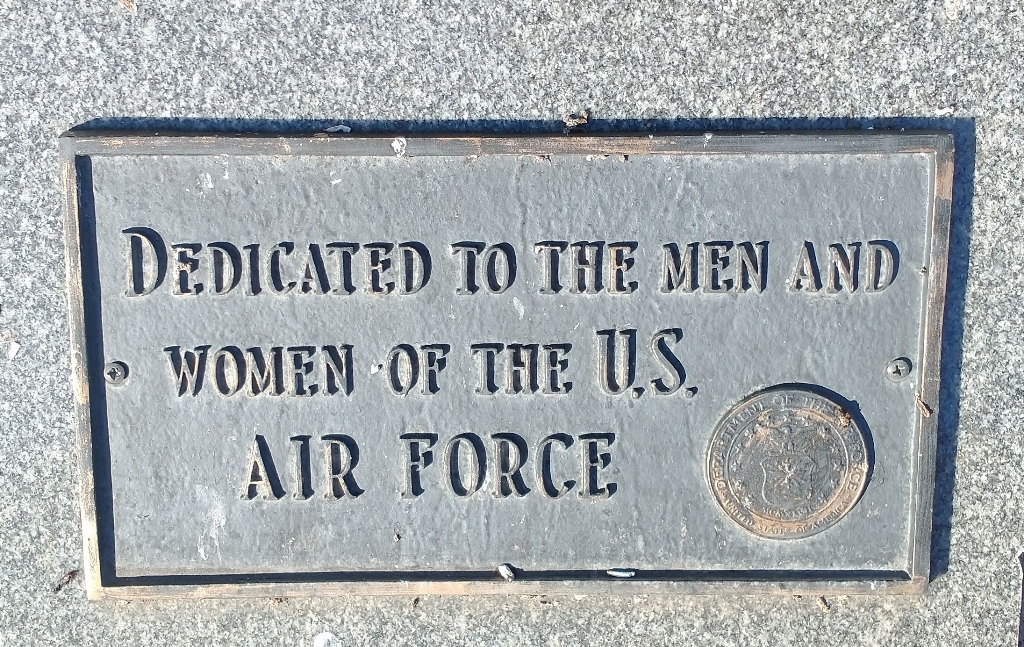 WOODSFIELD U.S. AIR FORCE MEMORIAL TREE PLAQUE