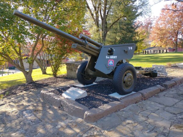 BELMONT COUNTY WORLD WAR I AND WORLD WAR II MEMORIAL CANNON