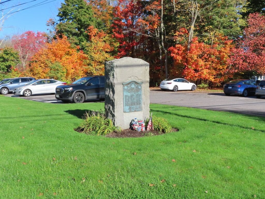 TOWN OF RAYNHAM WORLD WAR MEMORIAL
