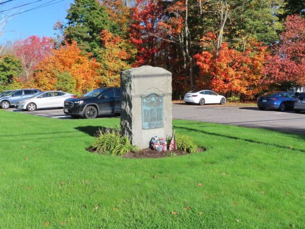 TOWN OF RAYNHAM WORLD WAR MEMORIAL