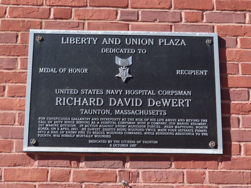 LIBERTY AND UNION PLAZA MEDAL OF HONOR WAR MEMORIAL PLAQUE