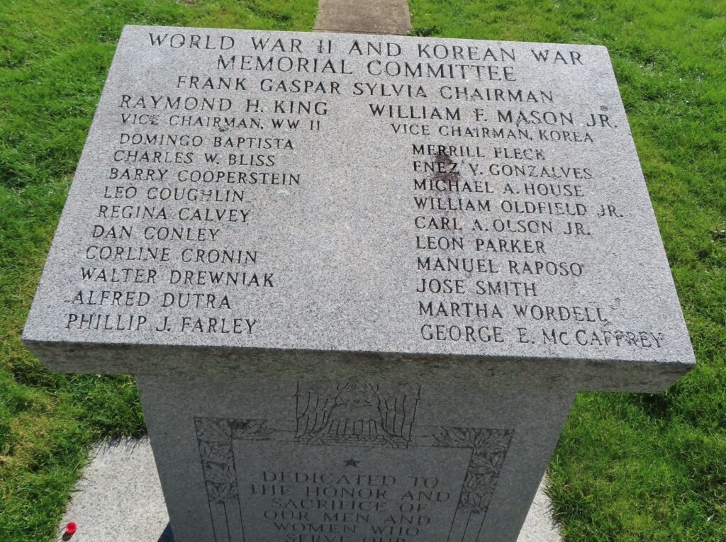 TAUNTON BRISTOL COUNTY WORLD WAR II AND KOREAN WAR VETERANS MEMORIAL TOP