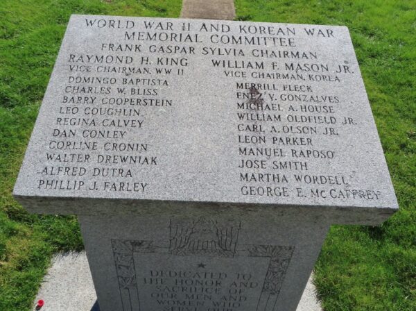 TAUNTON BRISTOL COUNTY WORLD WAR II AND KOREAN WAR VETERANS MEMORIAL TOP