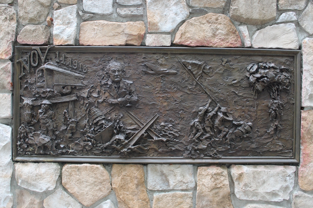 ALL WARS MEMORIAL PLAQUE G