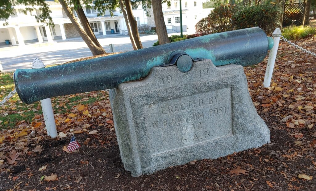 G.A.R. POST 432 WAR MEMORIAL CANNON