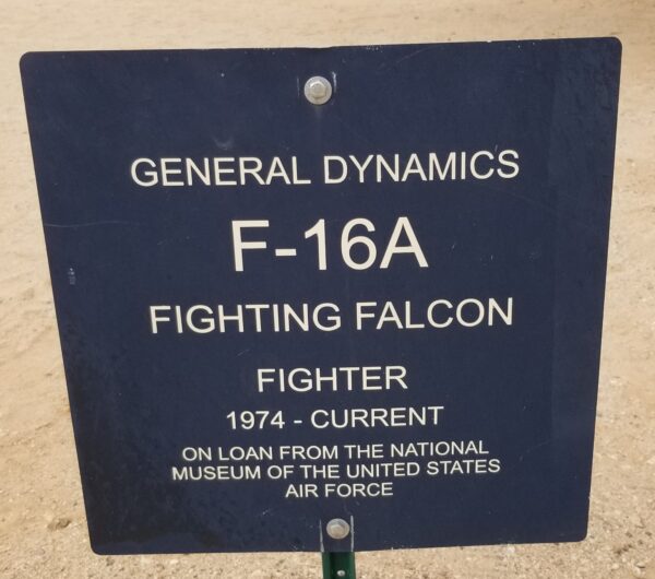GENERAL DYNAMICS F-16A FIGHTING FALCON MEMORIAL AIRCRAFT PLAQUE