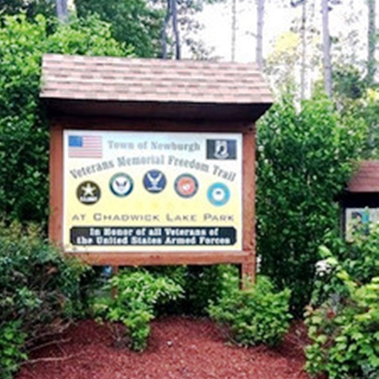 TOWN OF NEWBURGH VETERANS MEMORIAL FREEDOM TRAIL MARKER
