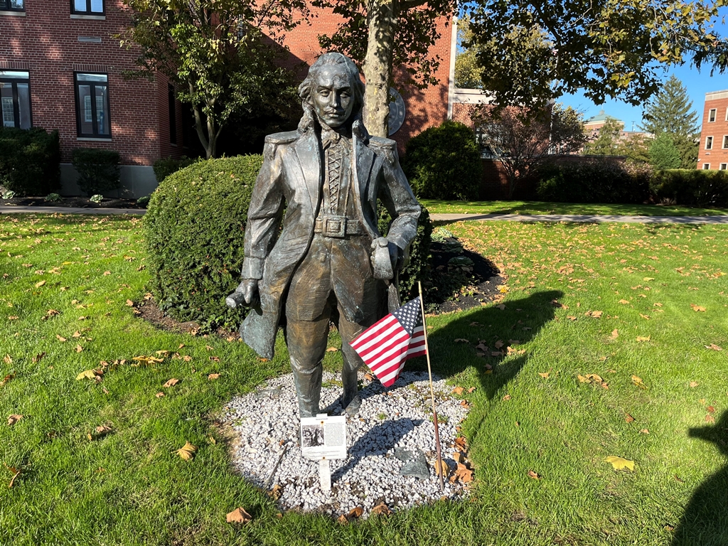 GENERAL PULASKI REVOLUTIONARY WAR MEMORIAL STATUE