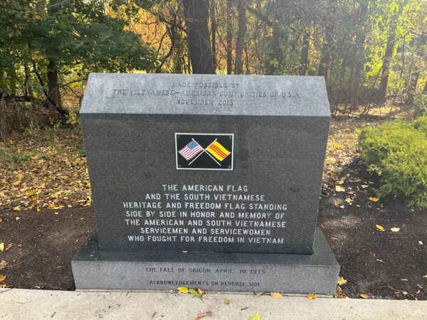AMERICAN AND SOUTH VIETNAMESE SERVICEMEN MEMORIAL