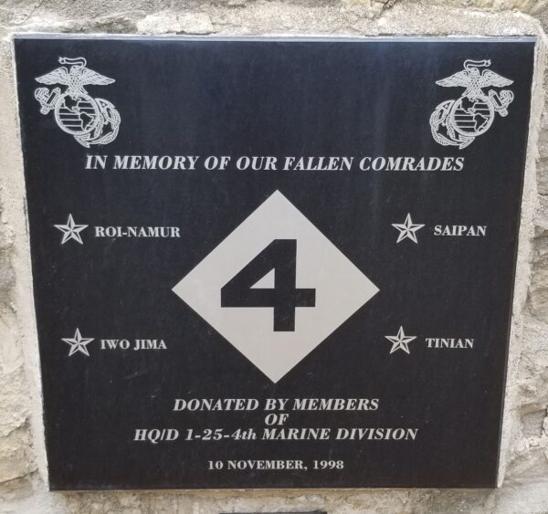 HQID 1-25-4TH MARINE DIVISION WAR MEMORIAL PLAQUE