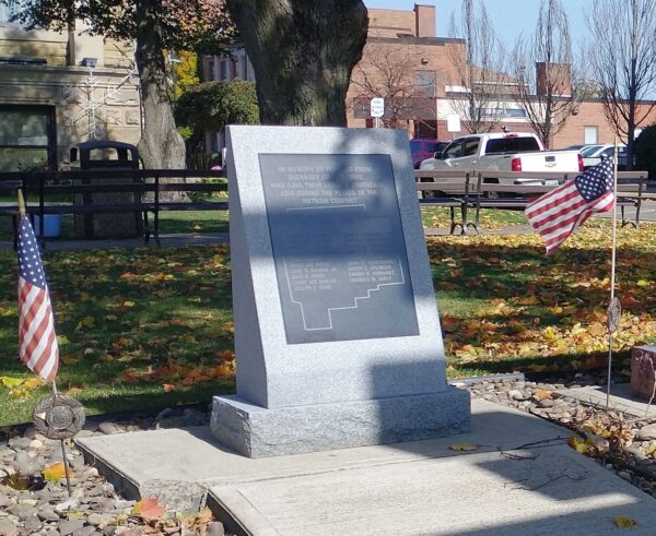 GUERNSEY COUNTY, OHIO VIETNAM VETERANS MEMORIAL STONE