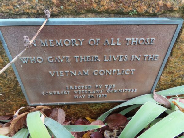 SOMERSET VIETNAM CONFLICT MEMORIAL PLAQUE