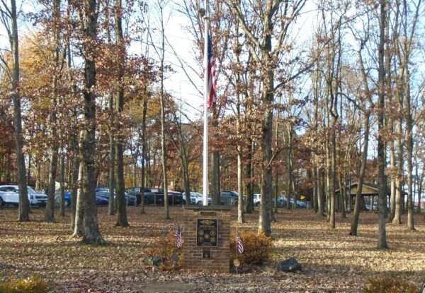 HOMETOWN HEROES HHS VETERAN CLASSMATES MEMORIAL FLAGPOLE