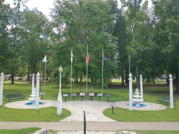 IUKA VETERANS MEMORIAL