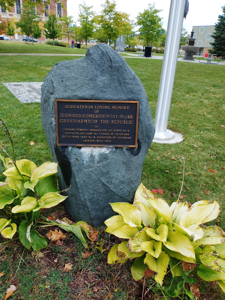 EDWARD POMEROY POST NO. 48 WAR MEMORIAL