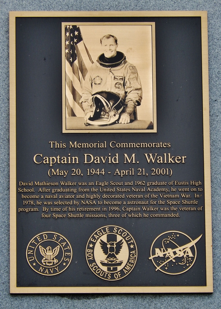 CAPTAIN DAVID M. WALKER WAR MEMORIAL PLAQUE