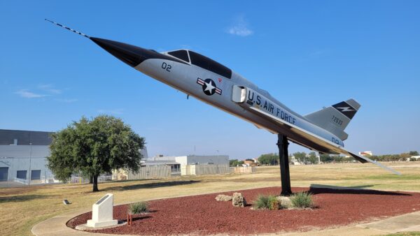 F-106B 72533 MEMORIAL AIRCRAFT