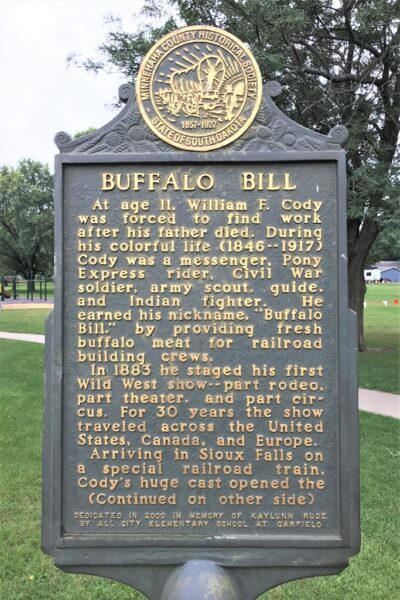 BUFFALO BILL WAR  MEMORIAL MARKER