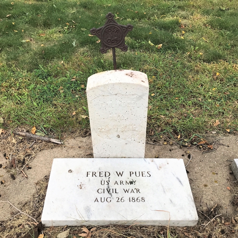 FRED W PUES WAR MEMORIAL CEMETERY STONE