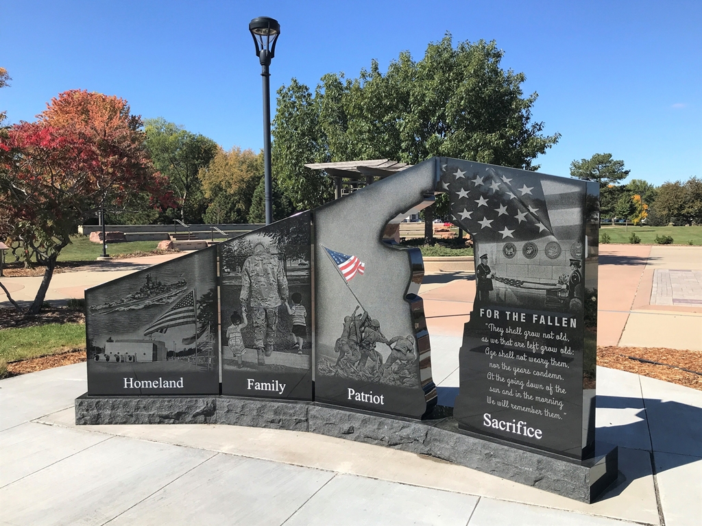 SIOUX FALLS GOLD STAR FAMILIES MEMORIAL MONUMENT BACK
