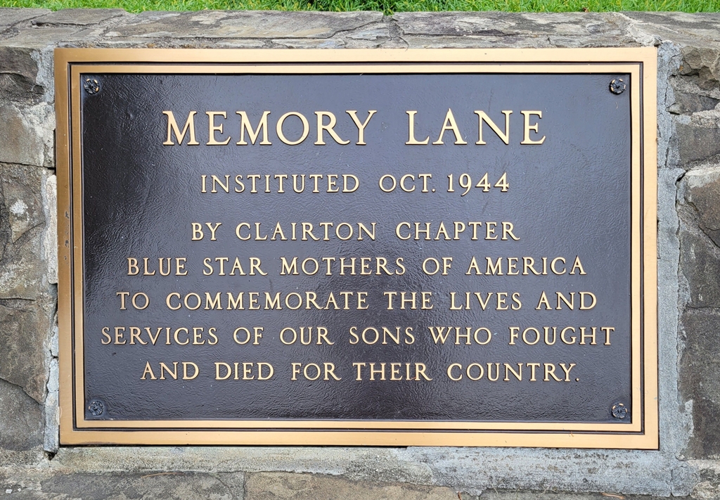 MEMORY LANE WAR MEMORIAL PLAQUE