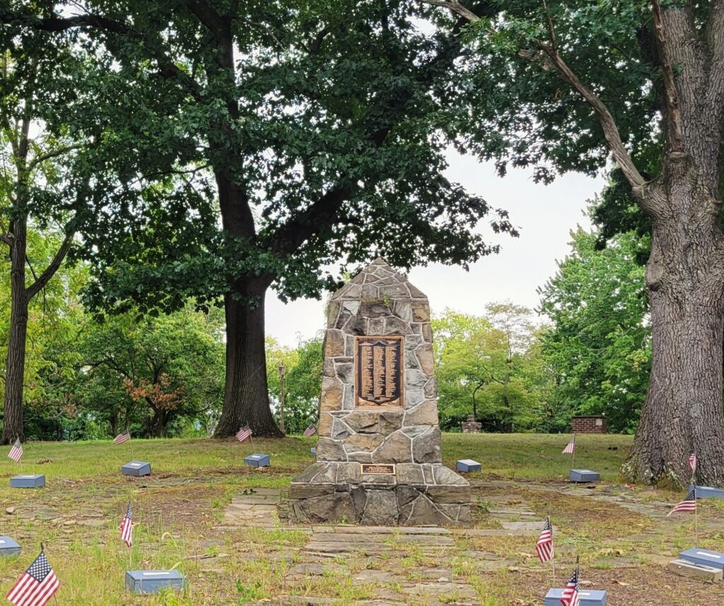 THE CITIZENS OF THE CITY OF CLARITON WAR VETERANS MEMORIAL