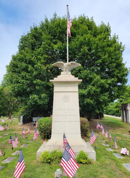 AMERICAN LEGION POST #302 DEPARTED COMRADES MEMORIAL
