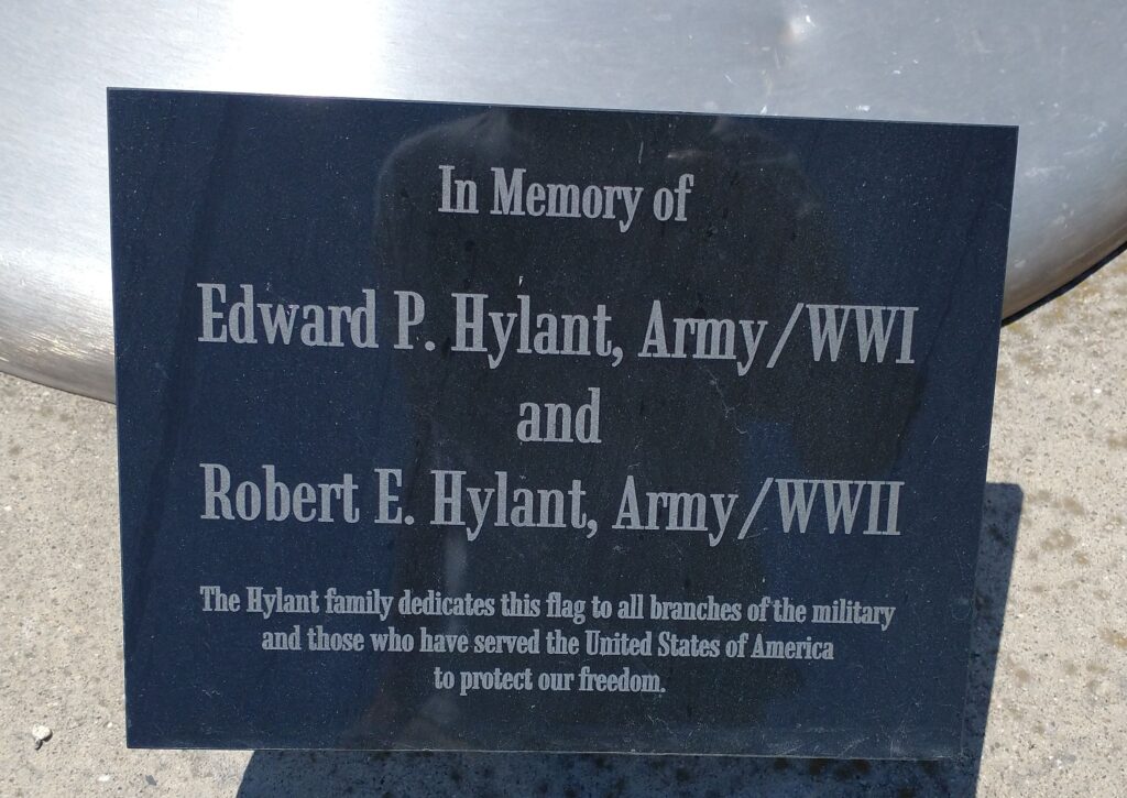 THE HYLANT FAMILY WAR MEMORIAL FLAG  PLAQUE