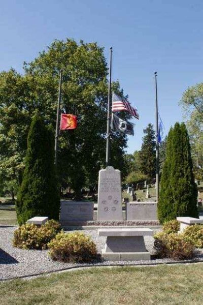 WAUPUN VETERANS WAR MEMORIAL
