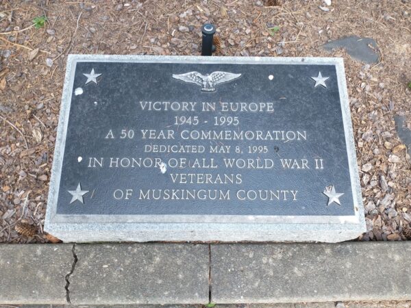 MUSKINGUM COUNTY WORLD WAR II 50 YEAR COMMEMORATION MEMORIAL
