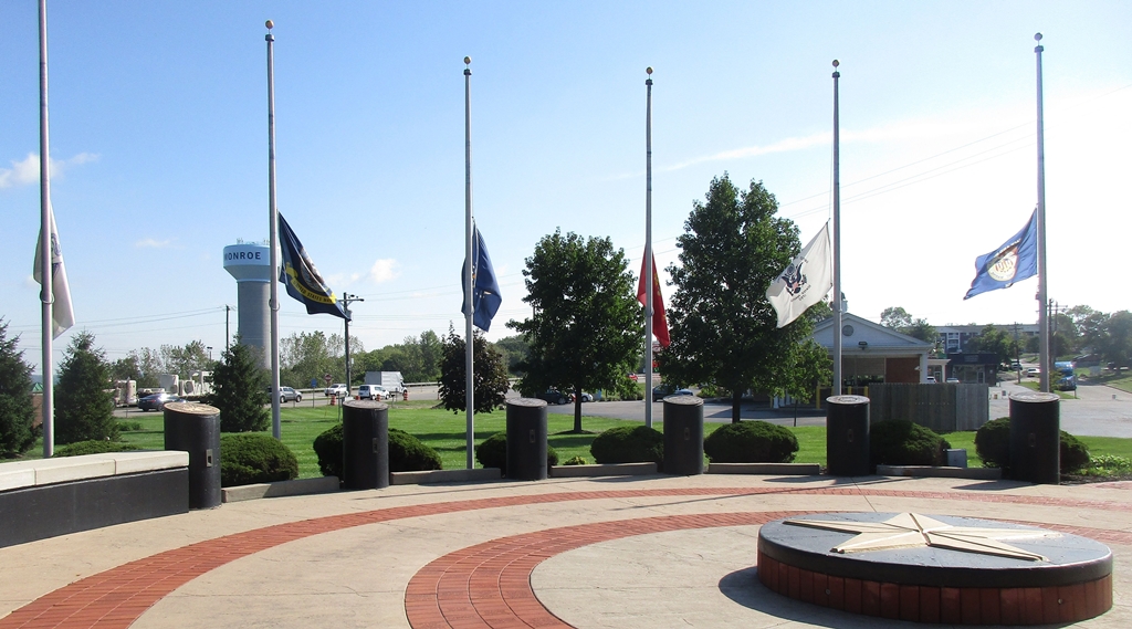 MONROE ALL WHO SERVED WAR MEMORIAL MEDALLIONS