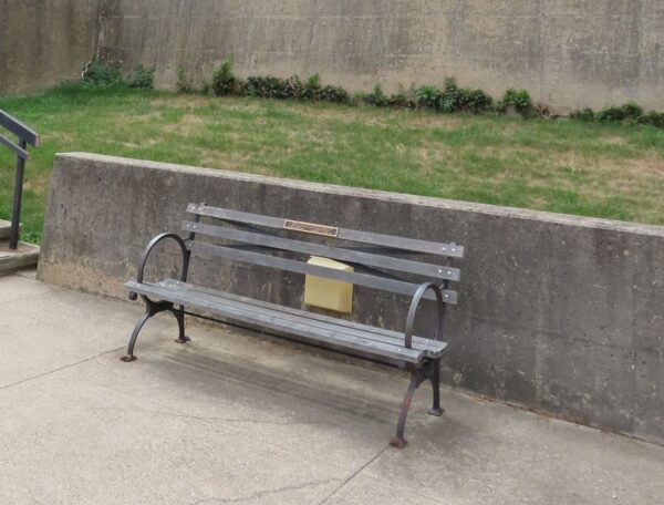 USCGC MOJAVE (W-47 WAR MEMORIAL BENCH