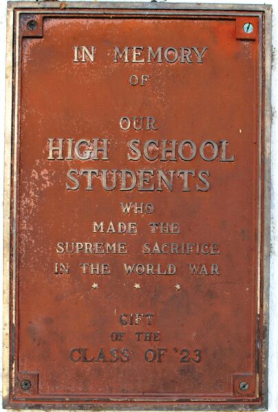 MEMORIAL FIELD SANTA CRUZ PLAQUE B