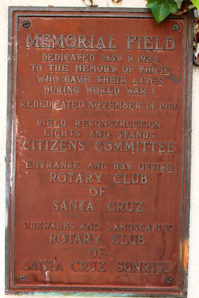 MEMORIAL FIELD SANTA CRUZ PLAQUE A