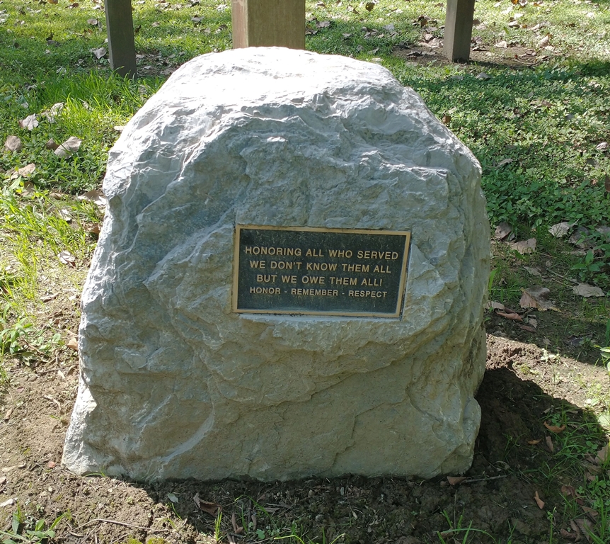 EARL NEW VETERANS MEMORIAL