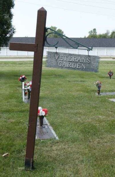 RIVERSIDE CEMETERY VETERANS GARDEN