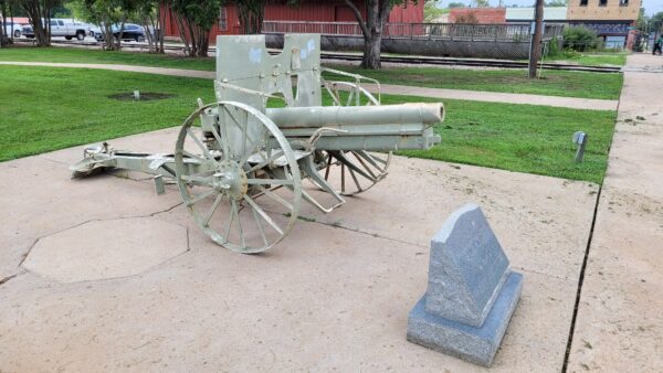 ELGIN AREA WORLD WAR I VETERANS MEMORIAL CANNON