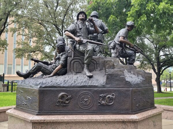 THE TEXAS CAPITOL VIETNAM VETERANS MONUMENT FRONT